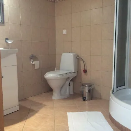 بيت ضيافة Oravia 3*